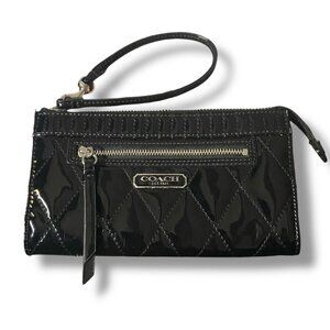 COACH - Poppy Liquid Gloss Quilted Patent Large Leather Wristlet - BLACK